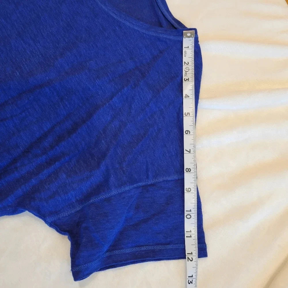Chico's Beautiful Blue Solid Color Short Sleeved  Top Women's SZ 2 - Picture 13 of 14
